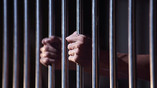 Bunelul care și-a violat nepoata de doar cinci ani a fost condamnat la 12 ani de închisoare