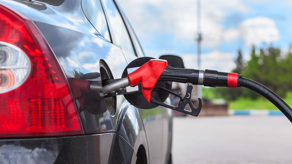 Prețuri tot mai mari la carburanți! Cât vor costa benzina și motorina pe 20 iunie 2024
