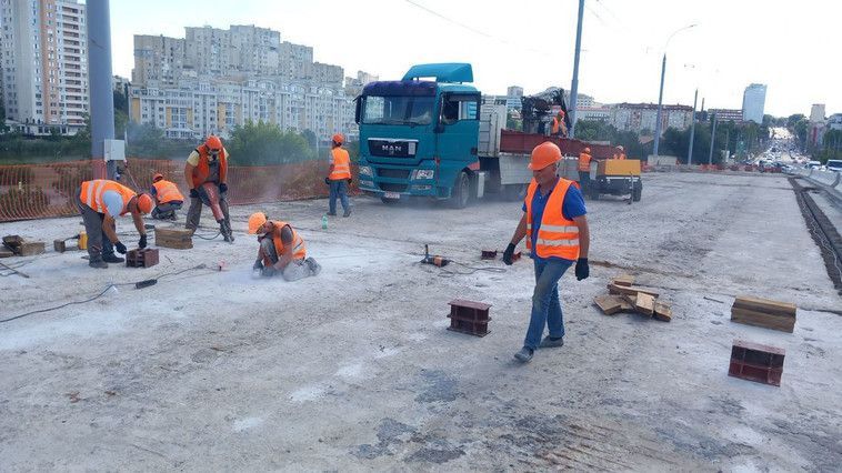 Podul de pe strada Mihai Viteazul ar putea fi închis de la început de iulie