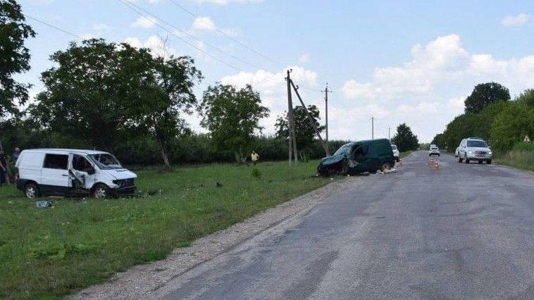 Grav accident la Briceni. Un bărbat și-a pierdut viața