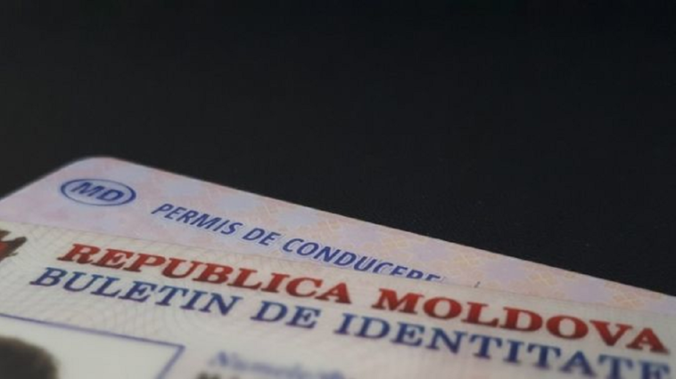 Cetățenii moldoveni pot primi notificări despre expirarea pașaportului și buletinului de identitate. Precizările ASP