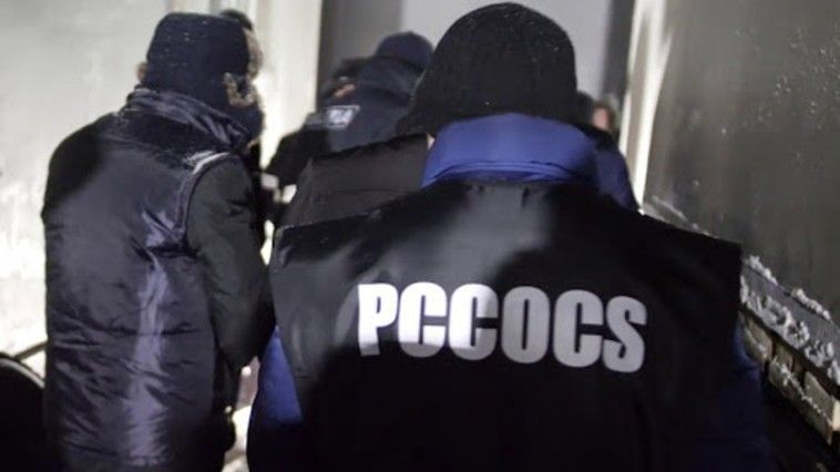 VIDEO: Percheziții la Chișinău și Leova; Trei persoane sunt bănuite de comiterea unei răpiri și tâlhării comise la București