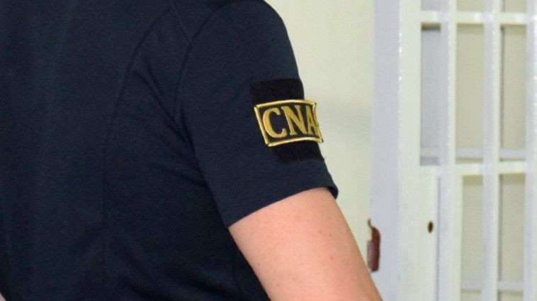 Permise de conducere contra bani: Percheziții la mai multe școli auto din țară