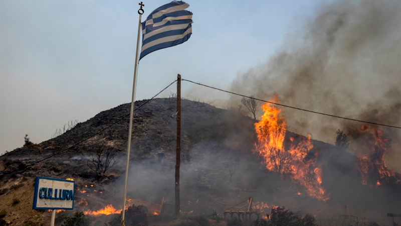 O femeie din R. Moldova a decedat în Grecia, în incendiile de vegetație din nord-estul Atenei