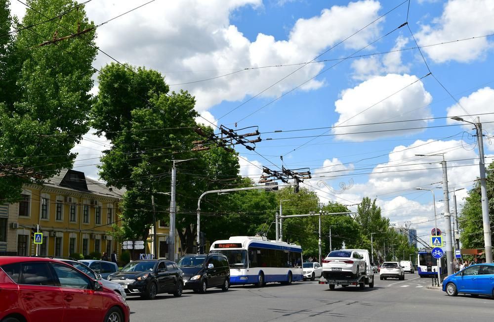 Temperaturi sufocante, astăzi, în Moldova: Cum va fi vremea la început de săptămână