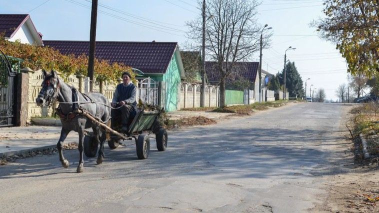 Guvernul român începe negocierile pentru cumpărarea portului strategic din Republica Moldova