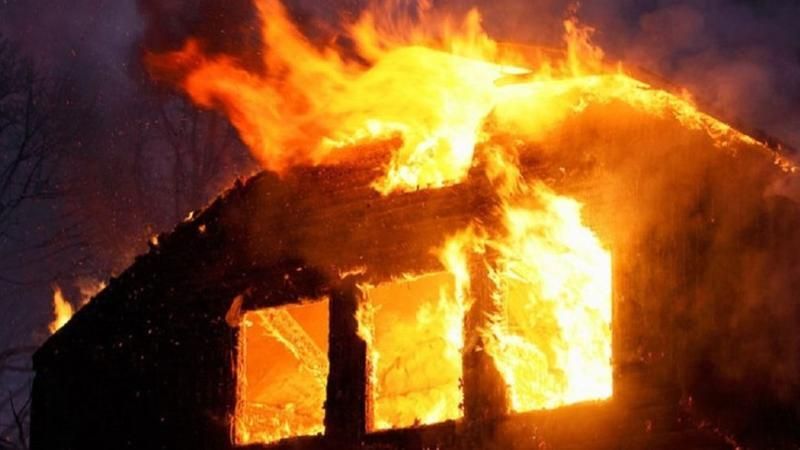 Incendiu la Soroca. Un bărbat, transportat la spital cu multiple arsuri