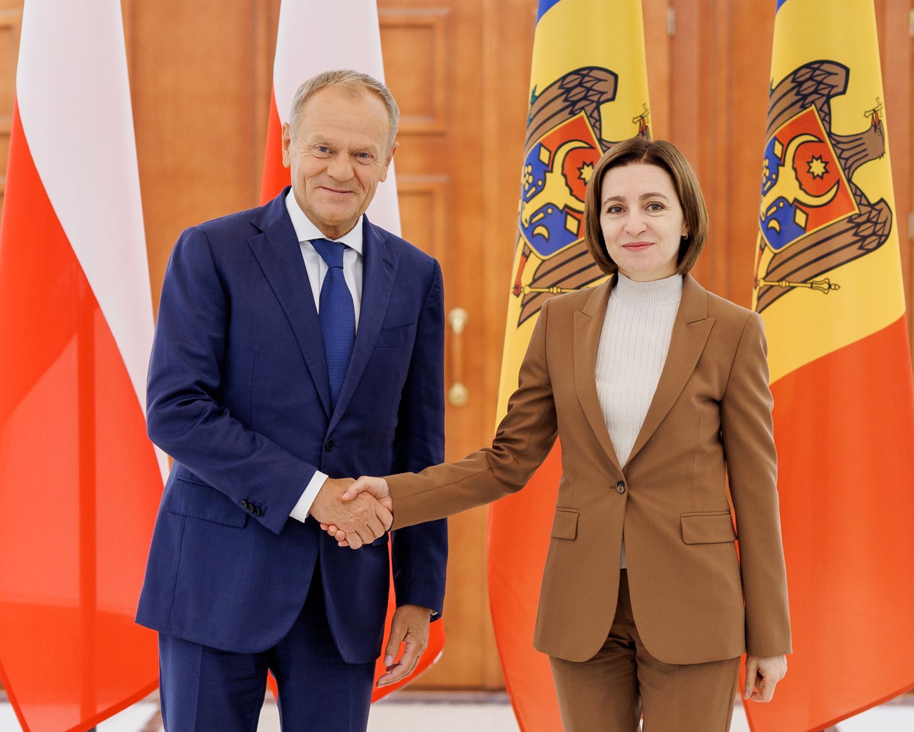 Donald Tusk s-a întâlnit cu Maia Sandu la Președinție; Șefa statului: „Noi, în Republica Moldova, ne dorim același parcurs”