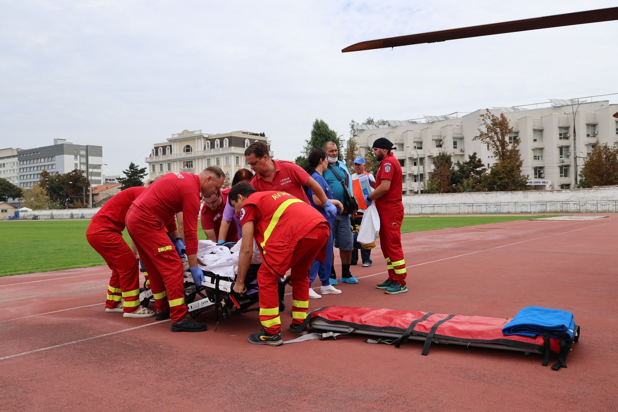 Intervenție la limita vieții: Un băiat de 14 ani, în stare gravă de sănătate, transportat cu SMURD în România