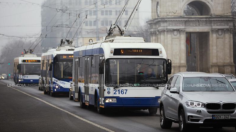 Ultima oră! Circulația transportului public în capitală, suspendată din cauza intemperiilor