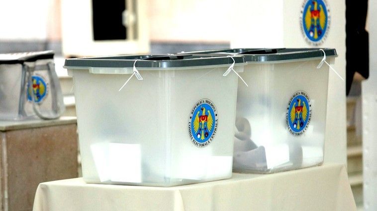 CEC începe tipărirea buletinelor de vot pentru alegerile din 20 octombrie pentru secțiile de peste hotarele țării