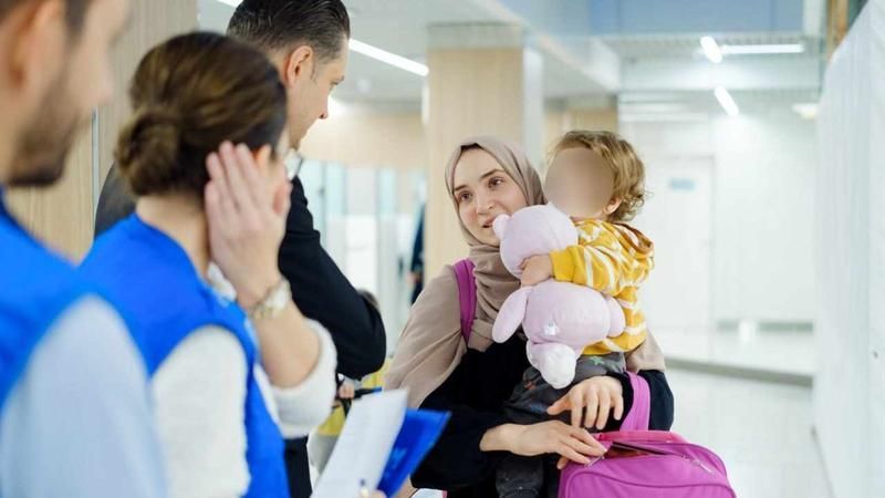 Alți 18 moldoveni, printre care femei și copii, evacuați din Liban, au ajuns aseară la Chișinău