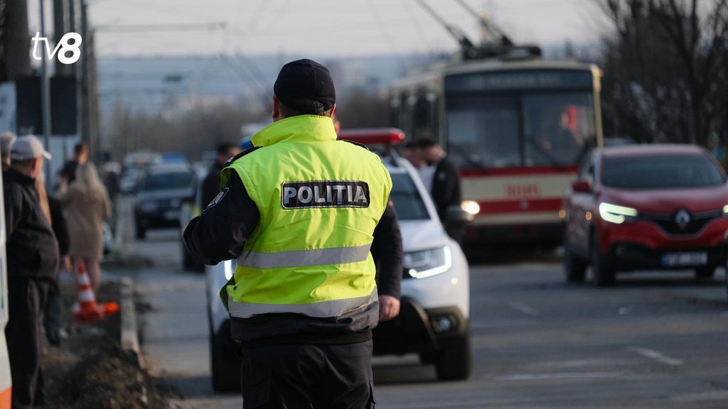Polițist din Drochia, condamnat la un an de închisoare pentru luare de mită și încercarea de a influența organele de drept