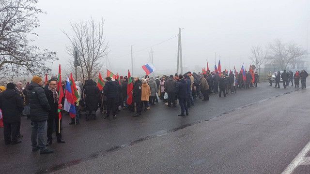 Nu genocidului”: Proteste în regiunea transnistreană. Oameni cu pancarte s-au adunat la mai multe puncte de control