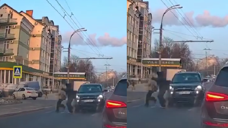 VIDEO Doi copii, la un pas să fie tamponați pe trecerea de pietoni, în Chișinău. Șoferul, identificat - Realitatea.md VIDEO Doi copii, la un pas să fie tamponați pe trecerea de pietoni, în Chișinău. Șoferul, identificat