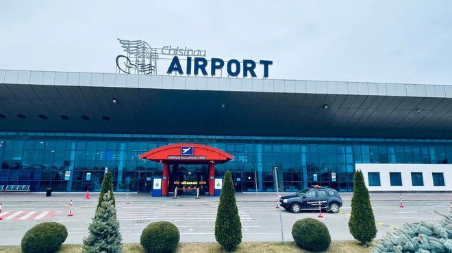 Moldova câștigă definitiv procesul privind concesiunea Aeroportului Chișinău: Komaksavia, obligată să ne achite peste 100.000 €