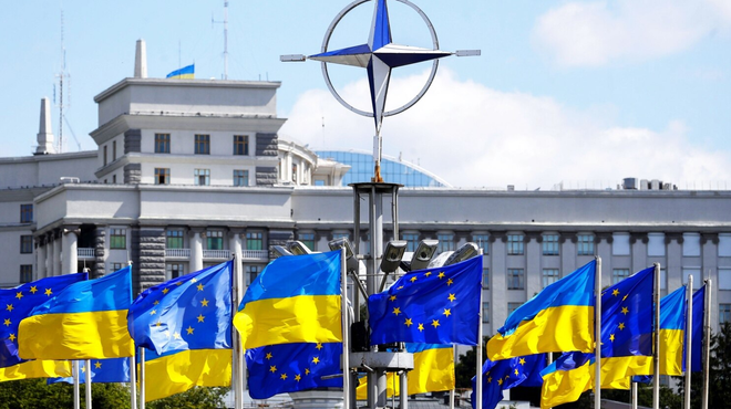 Kremlinul recunoaşte „dreptul suveran” al Ucrainei de a adera la Uniunea Europeană, dar nu la NATO