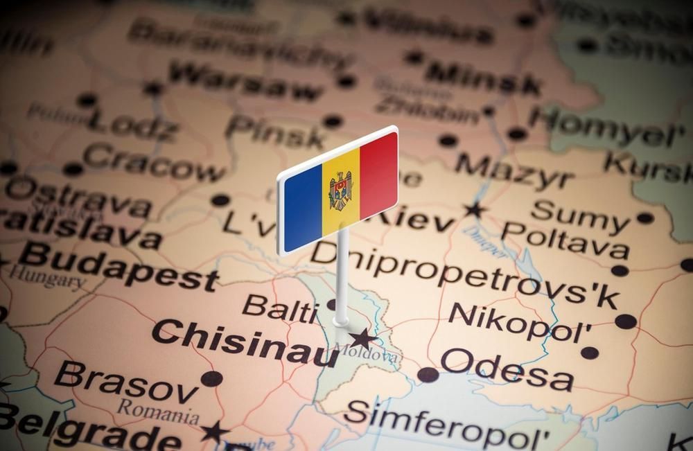 ULTIMA ORĂ Doi agenți ruși, indezirabili în Moldova pentru 5 ani. Spionau sub acoperirea unei companii cunoscute - Realitatea.md ULTIMA ORĂ Doi agenți ruși, indezirabili în Moldova pentru 5 ani. Spionau sub acoperirea unei companii cunoscute