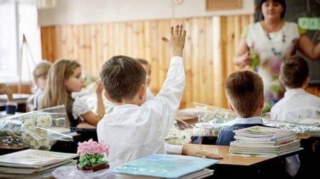 Din 3 martie 2025, părinții își pot înscrie copii în clasa I. Cum o pot face - Realitatea.md Din 3 martie 2025, părinții își pot înscrie copii în clasa I. Cum o pot face